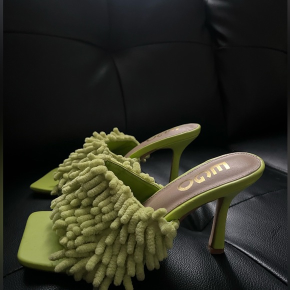 Cute stylish heels! - Picture 3 of 4